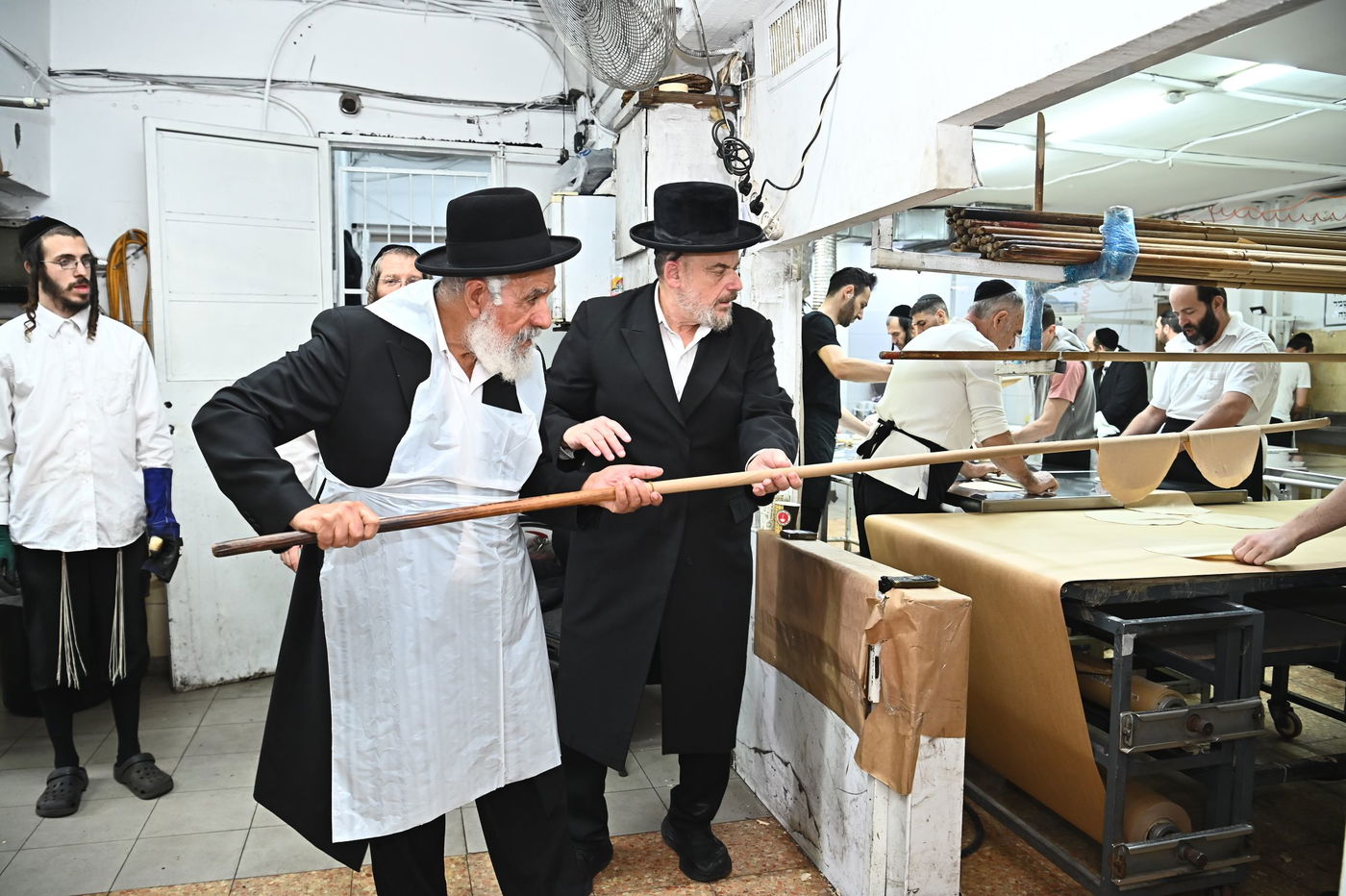 הגר"ש מחפוד באפיית מצות