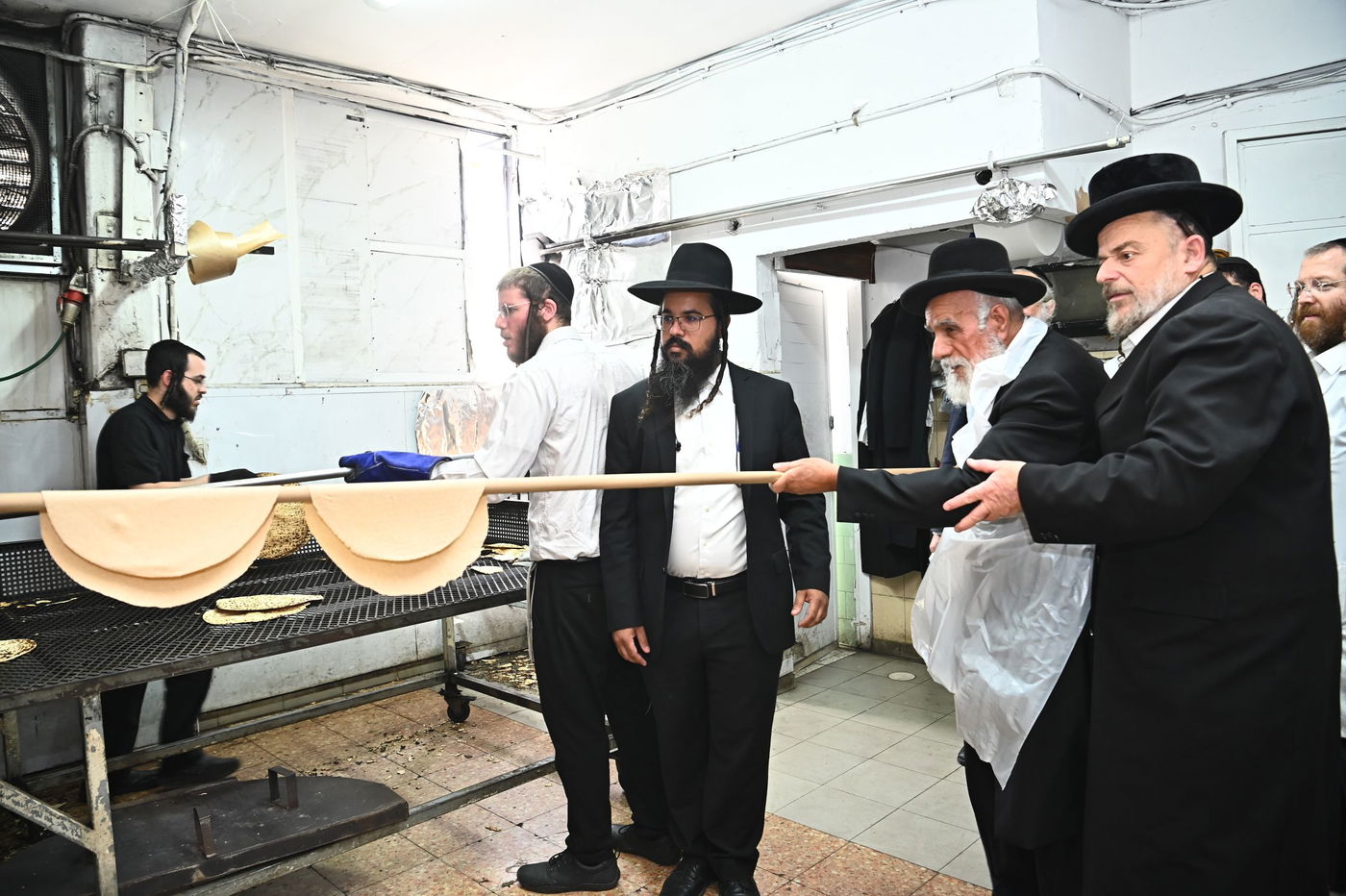 הגר"ש מחפוד באפיית מצות