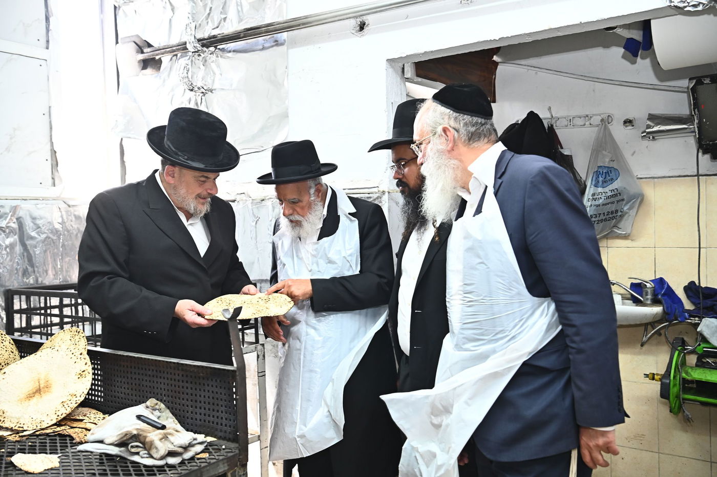 הגר"ש מחפוד באפיית מצות