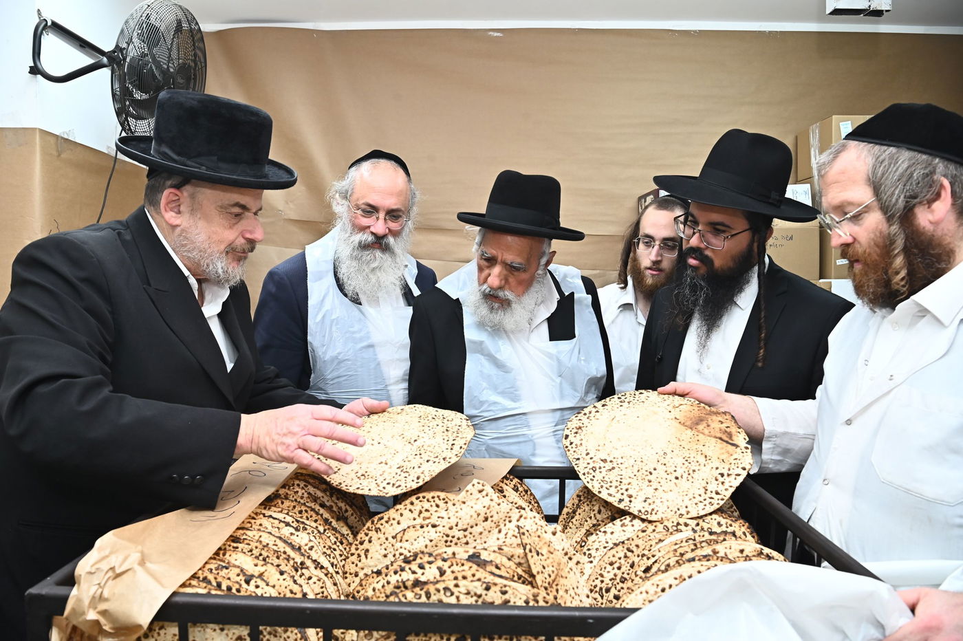 הגר"ש מחפוד באפיית מצות