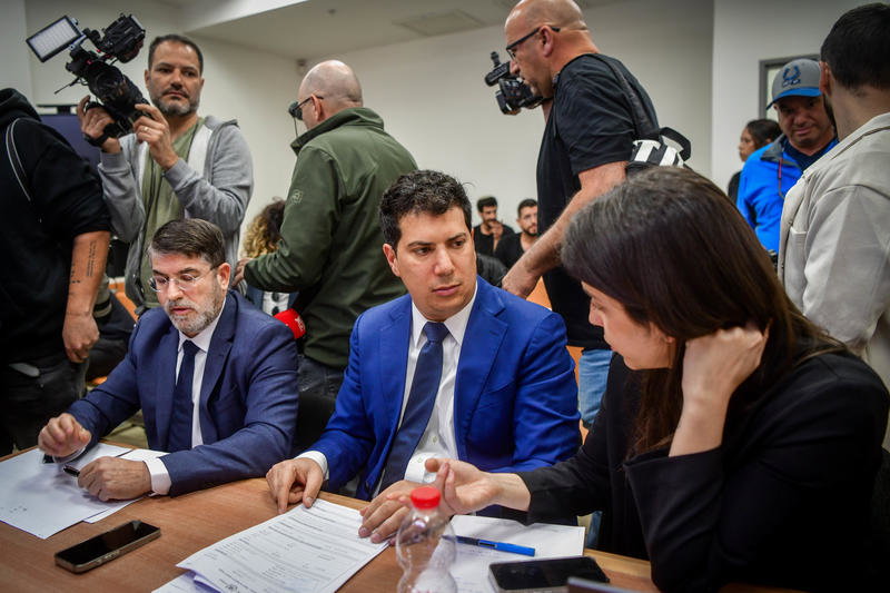 עוה"ד חדד בדיון בהארכת מעצר של יונתן אוריך ואלי פלדשטיין
