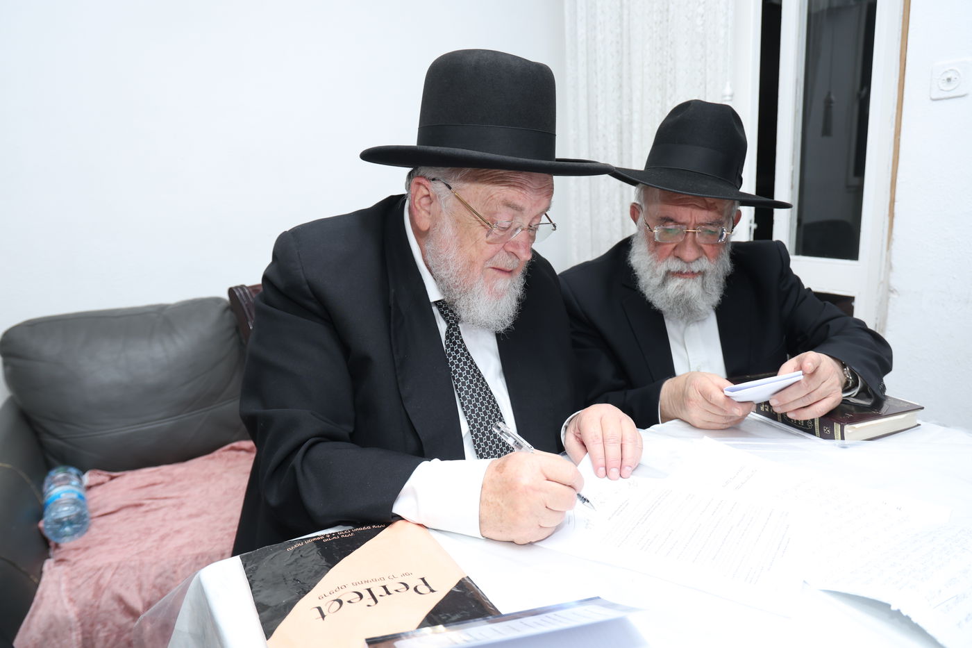 גדולי ישראל בכינוס נגד תוכניות פינוי בינוי" בירושלים