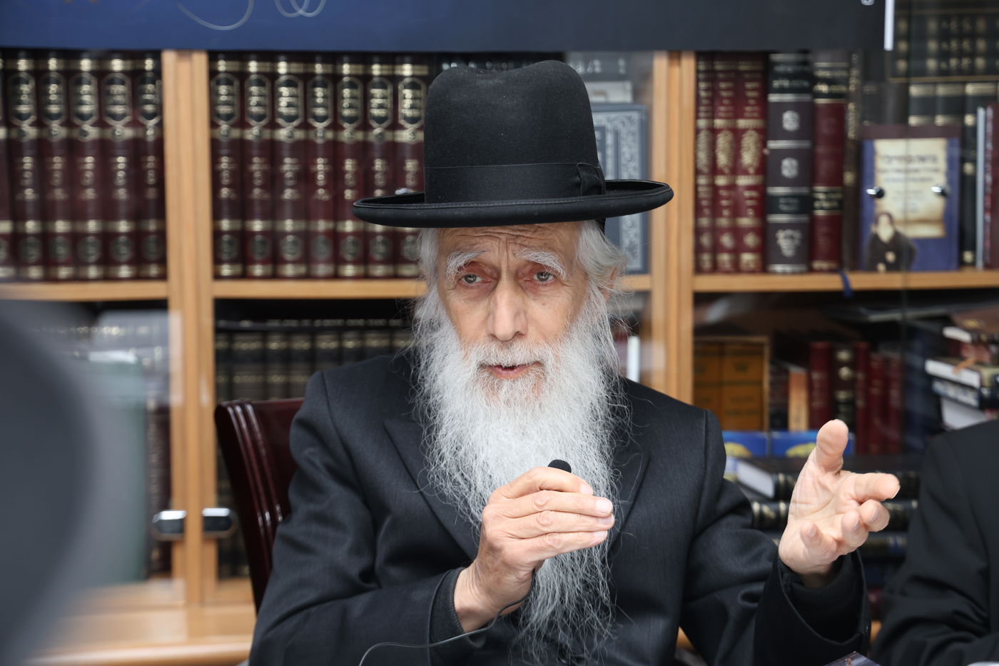 גדולי ישראל בכינוס נגד תוכניות פינוי בינוי" בירושלים