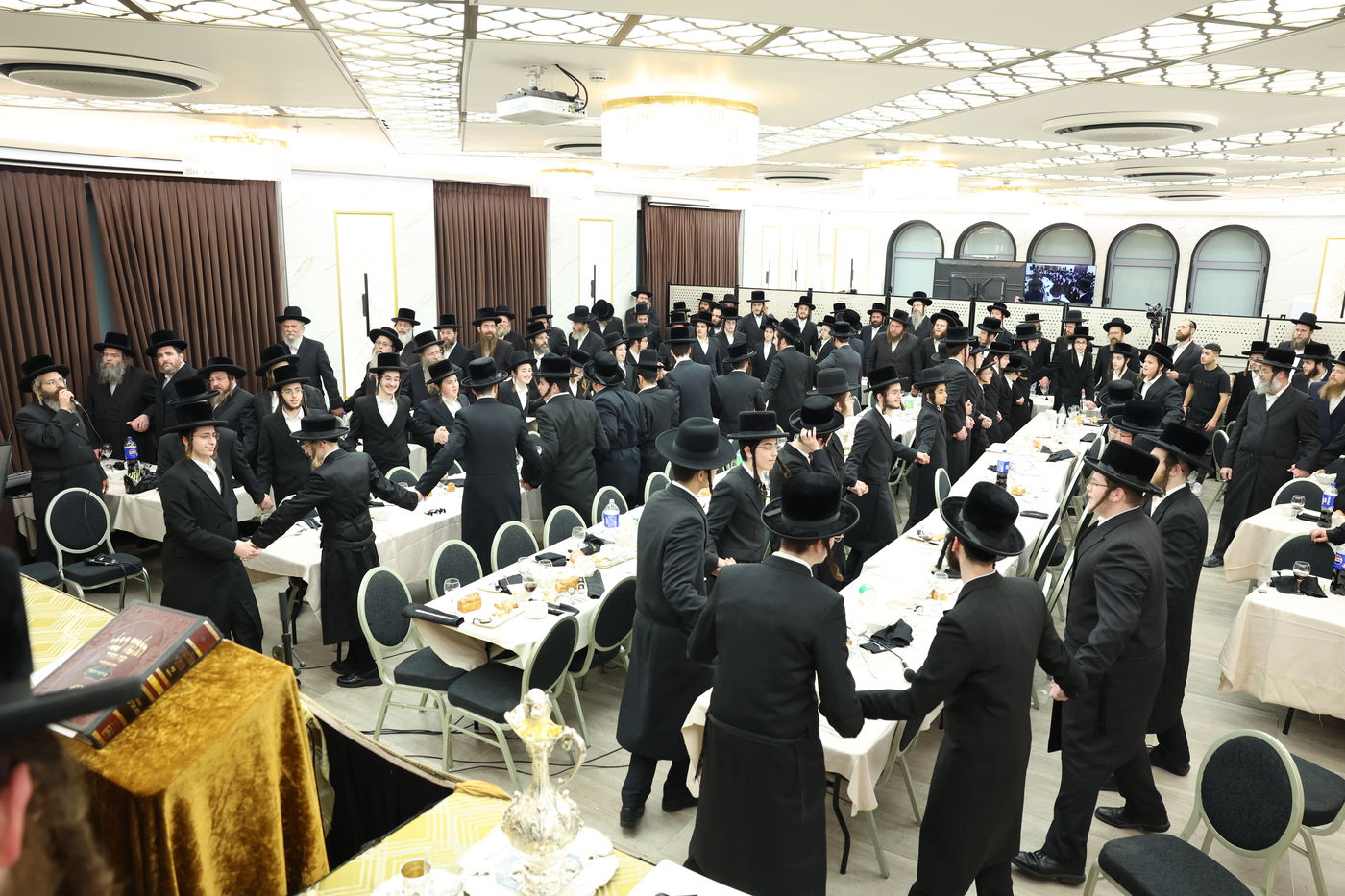 מעמד כבוד התורה בישיבת טשארנאביל אשדוד