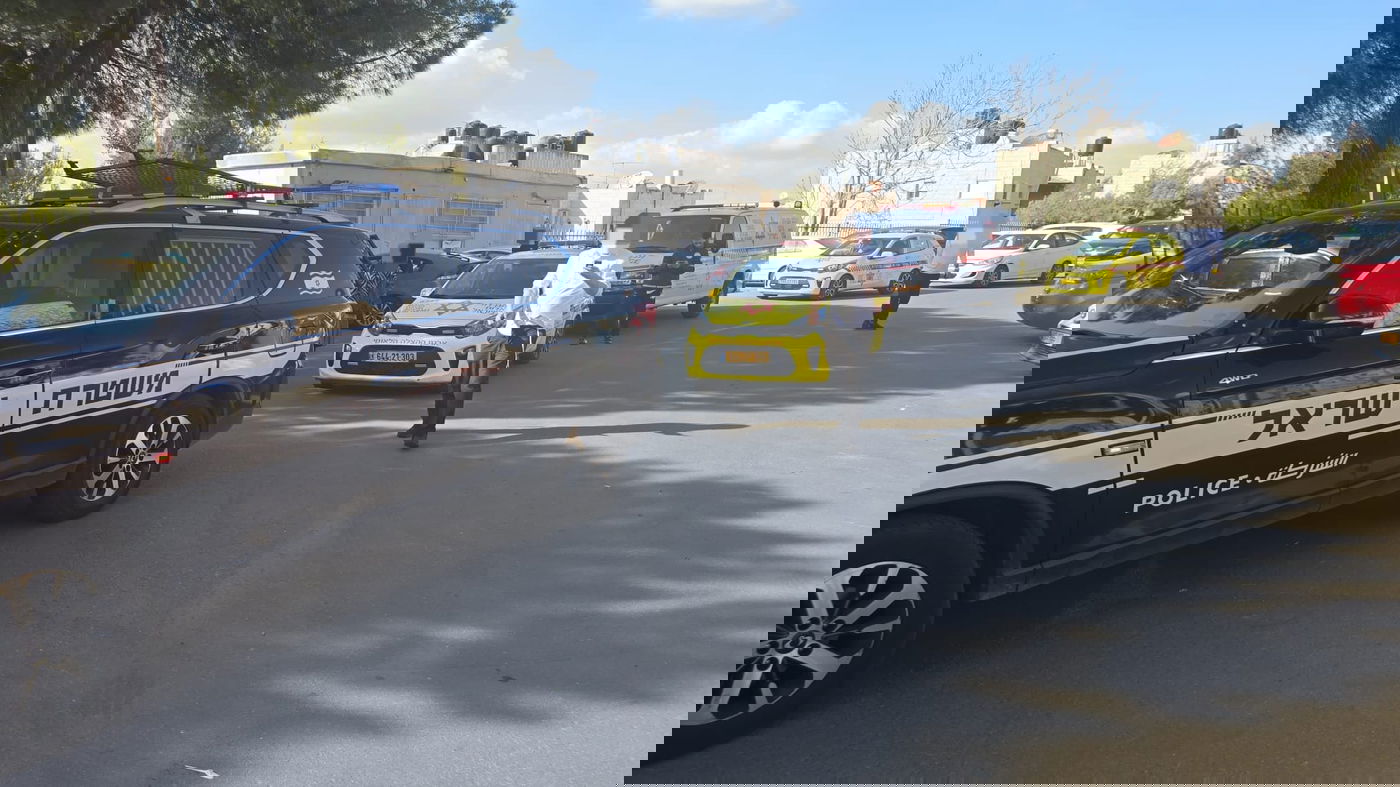 הכוחות בסמוך לבית הזוג בשכונת נווה יעקב