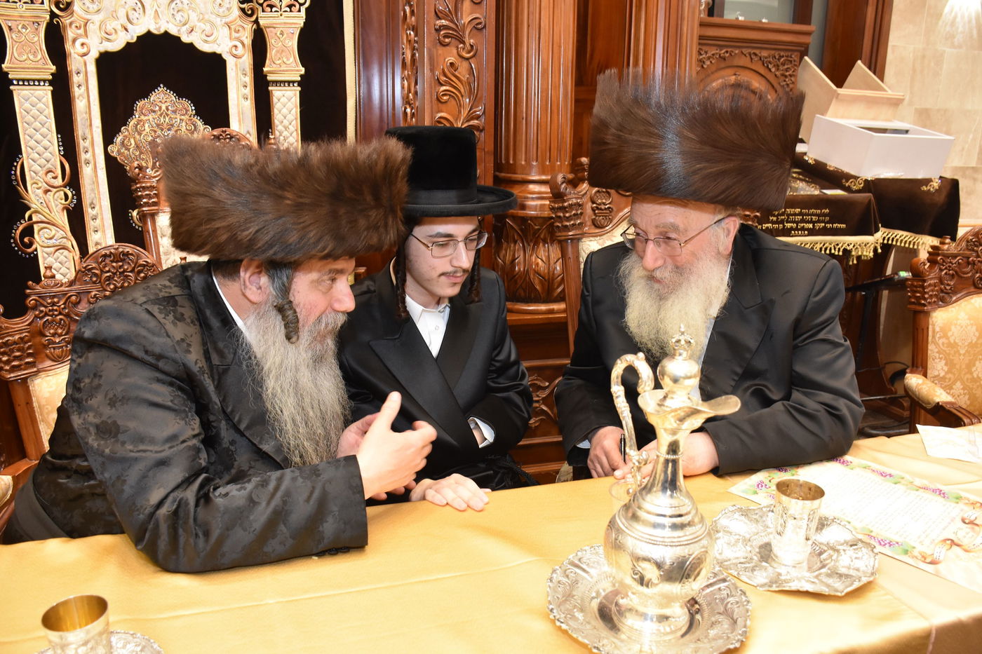 שמחת אירוסי בן האדמו"ר מקודינוב עם נכדת הגרש"א שטרן