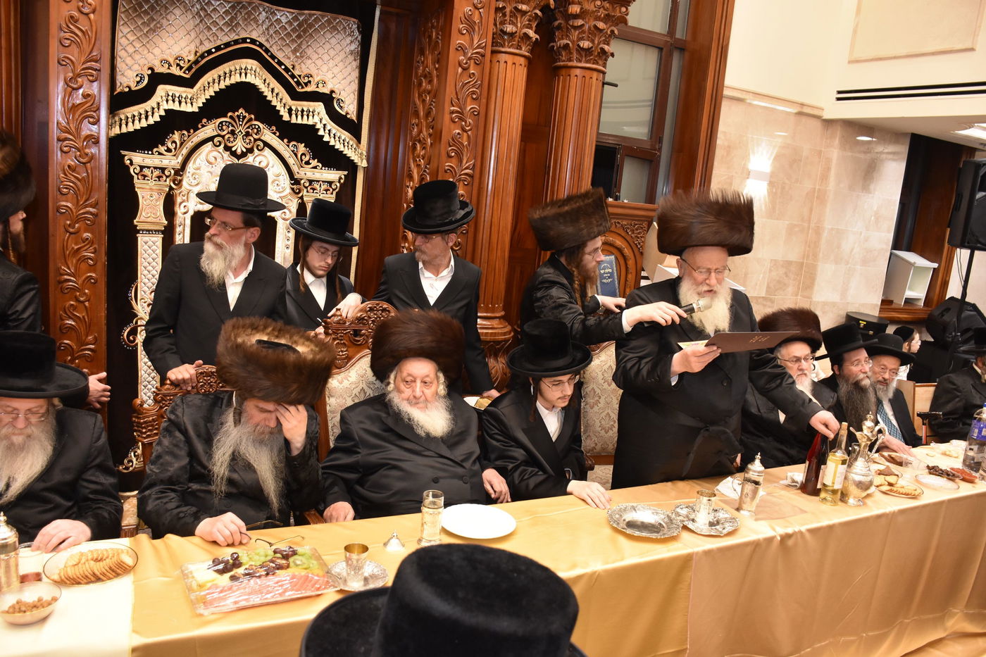 שמחת אירוסי בן האדמו"ר מקודינוב עם נכדת הגרש"א שטרן