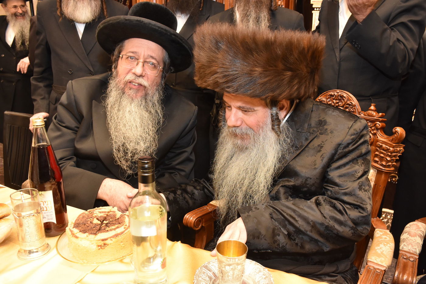 שמחת אירוסי בן האדמו"ר מקודינוב עם נכדת הגרש"א שטרן