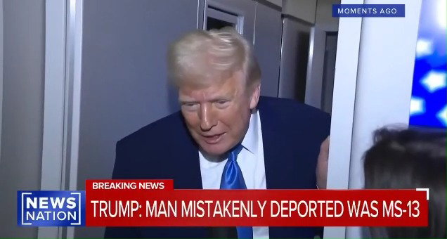 טראמפ על סיפון האייר פורס 1