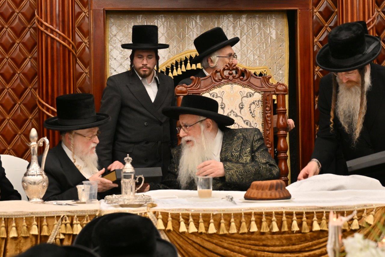 מעמד חנוכת בית המדרש צאנז בבית שמש