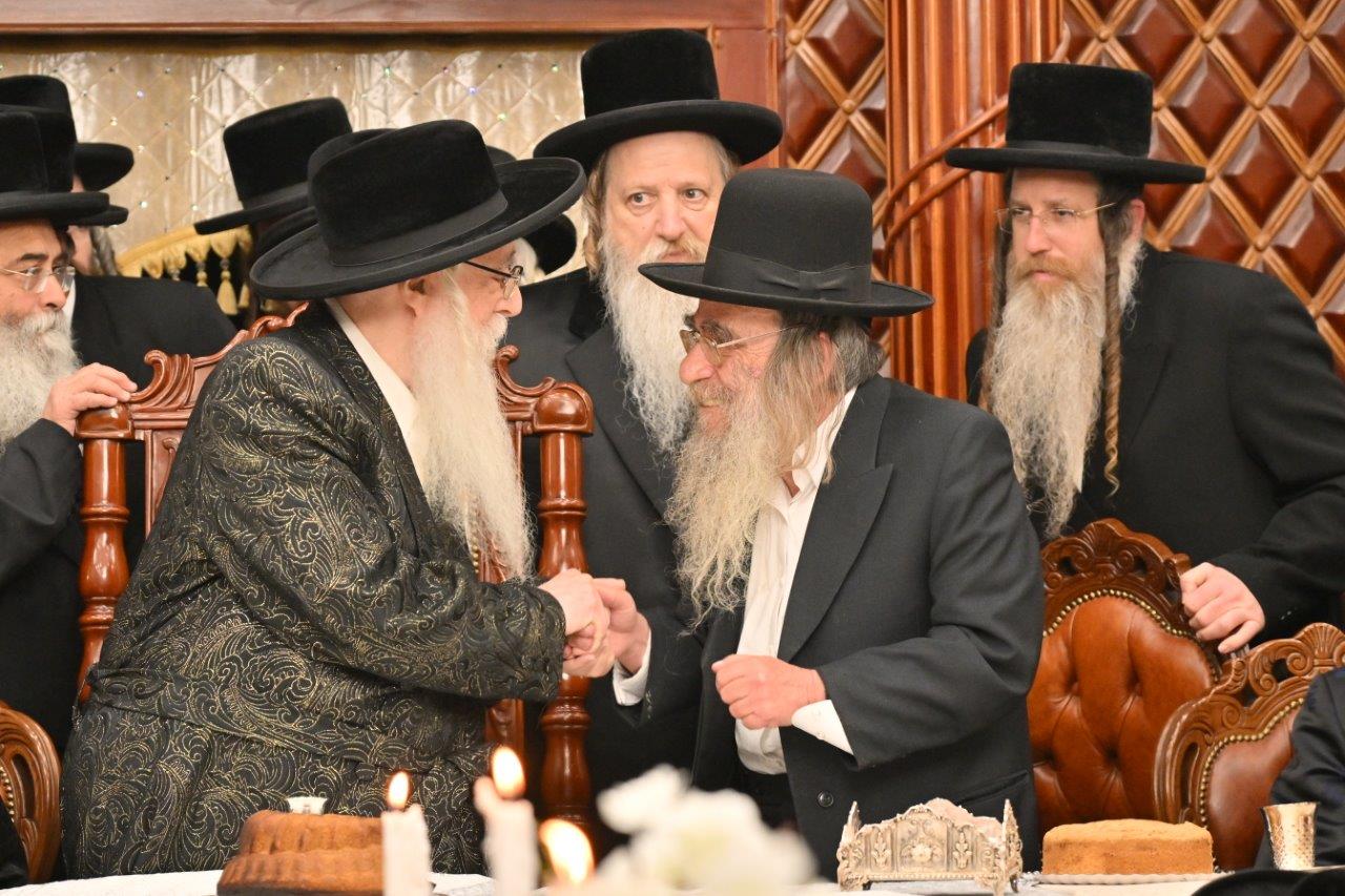 מעמד חנוכת בית המדרש צאנז בבית שמש