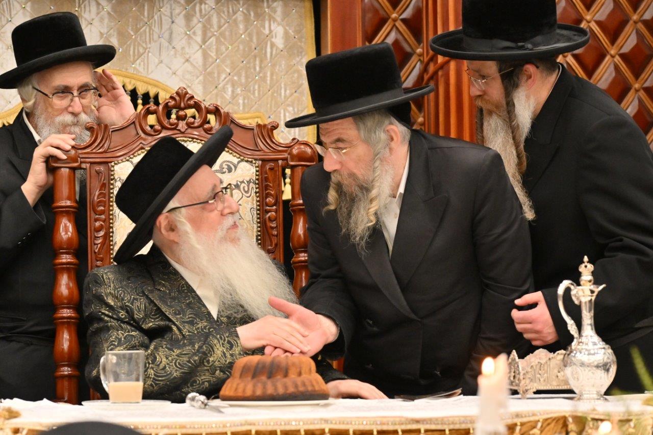 מעמד חנוכת בית המדרש צאנז בבית שמש