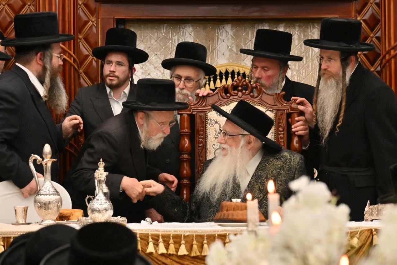 מעמד חנוכת בית המדרש צאנז בבית שמש