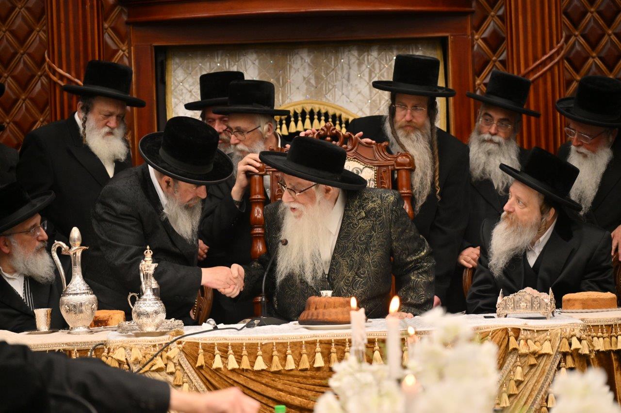 מעמד חנוכת בית המדרש צאנז בבית שמש