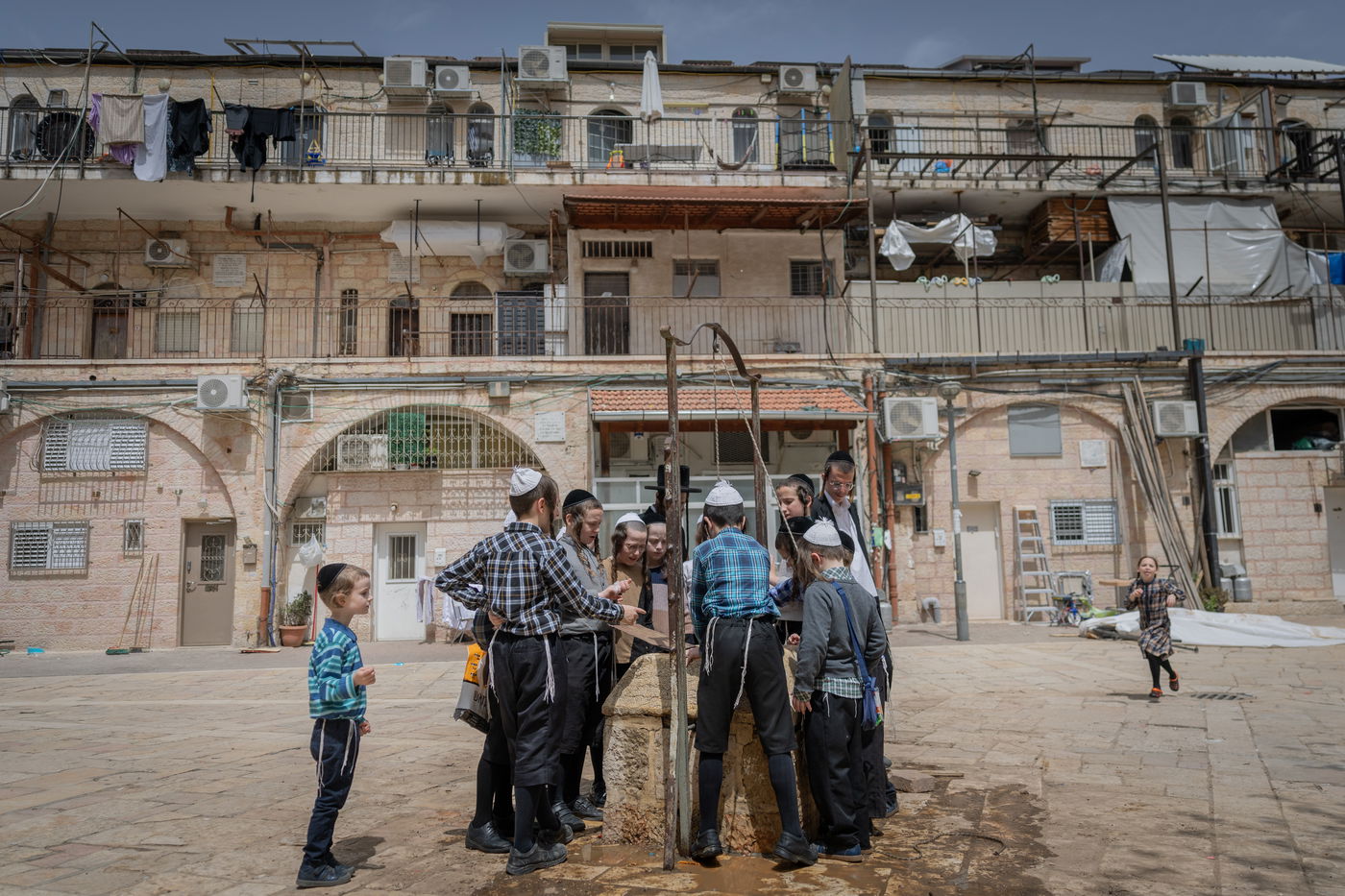 ערב פסח במאה שערים