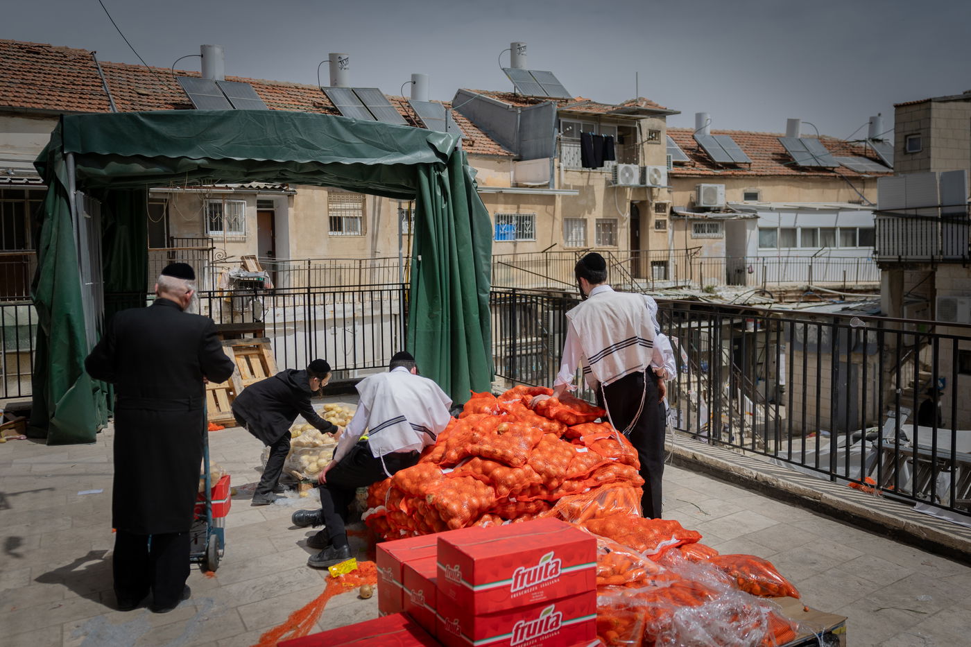 ערב פסח במאה שערים