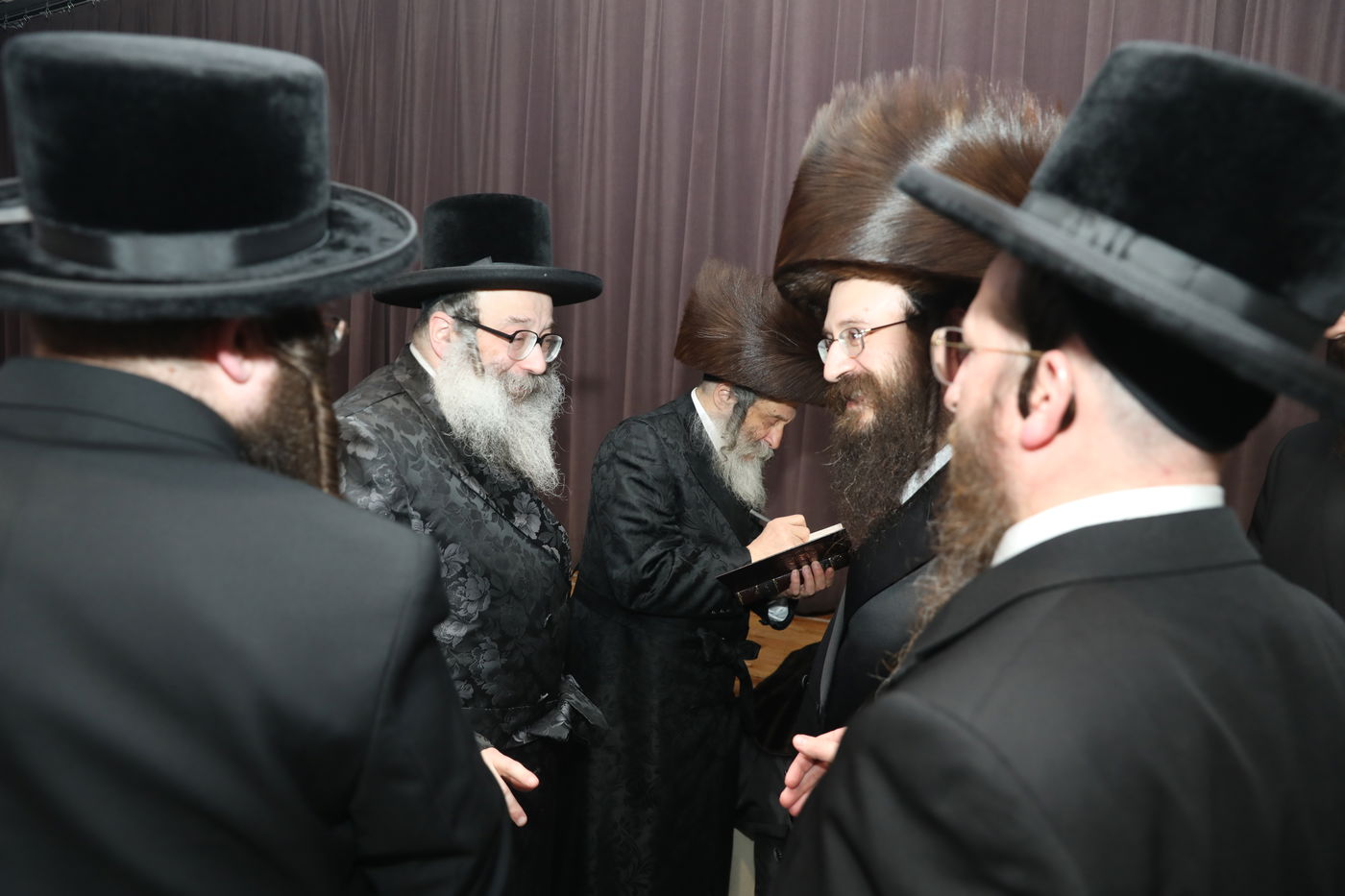 האדמו"ר מויז'ניץ ב"פ בשמחה