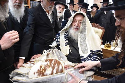 שמחת הברית בחצרות נאראל - זוטשקא אמסנא - זוויעהיל