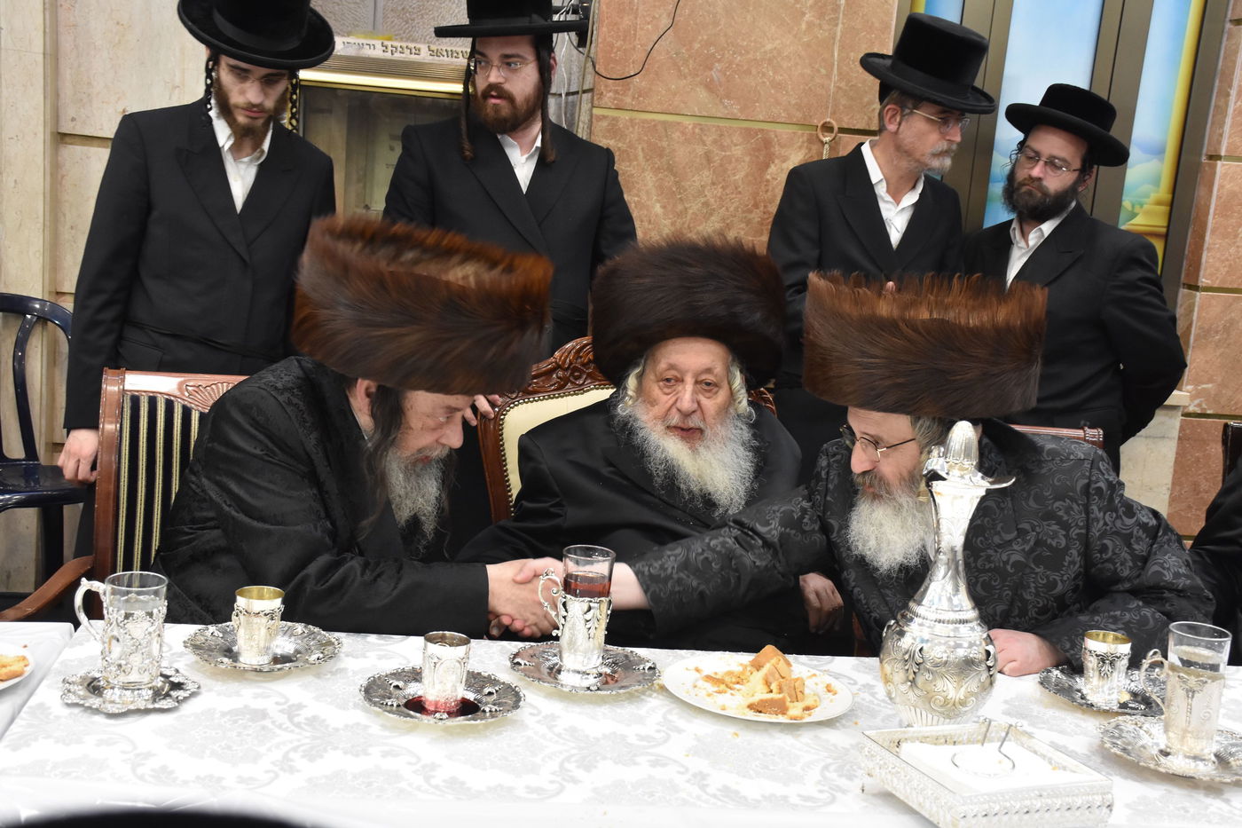 שמחת הברית בחצרות נאראל - זוטשקא אמסנא - זוויעהיל