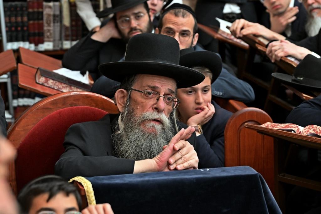 הגאון רבי משה הלל הירש בשיחת חיזוק באשדוד 