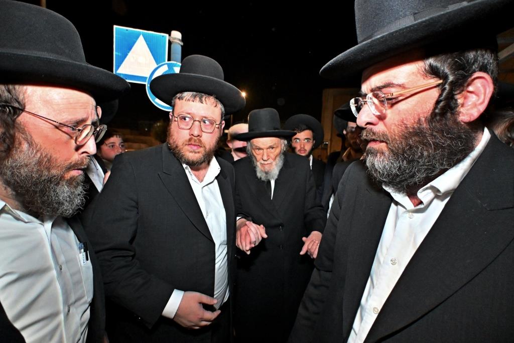 הגאון רבי משה הלל הירש בשיחת חיזוק באשדוד 