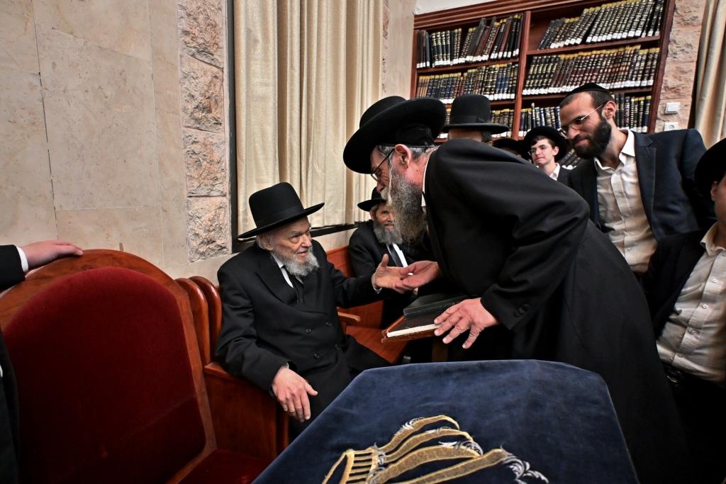 הגאון רבי משה הלל הירש בשיחת חיזוק באשדוד 