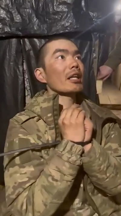 זלנסקי חושף: סין שלחה חיילים לחזית הרוסית | תיעוד 