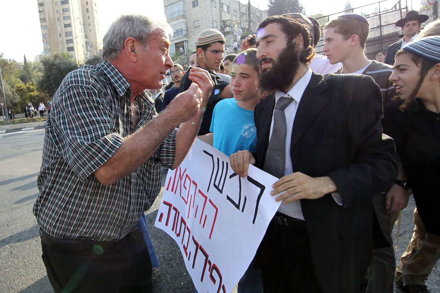 חלק מהשגרה. וויכוח