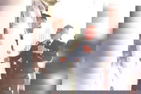 יניב בן משיח שר בחתונת בתו