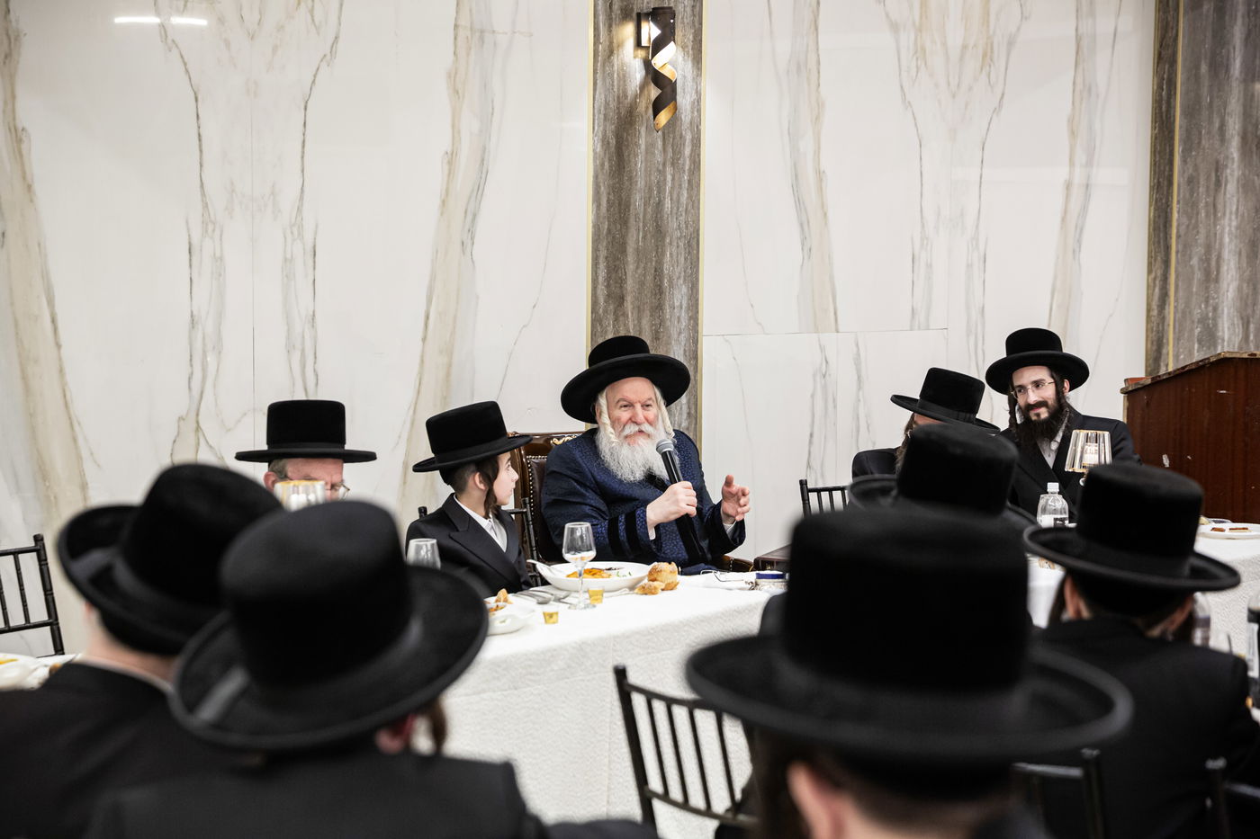 שמחת הבר מצווה לנכד האדמו"ר מבאבוב