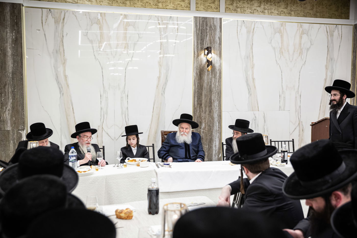 שמחת הבר מצווה לנכד האדמו"ר מבאבוב