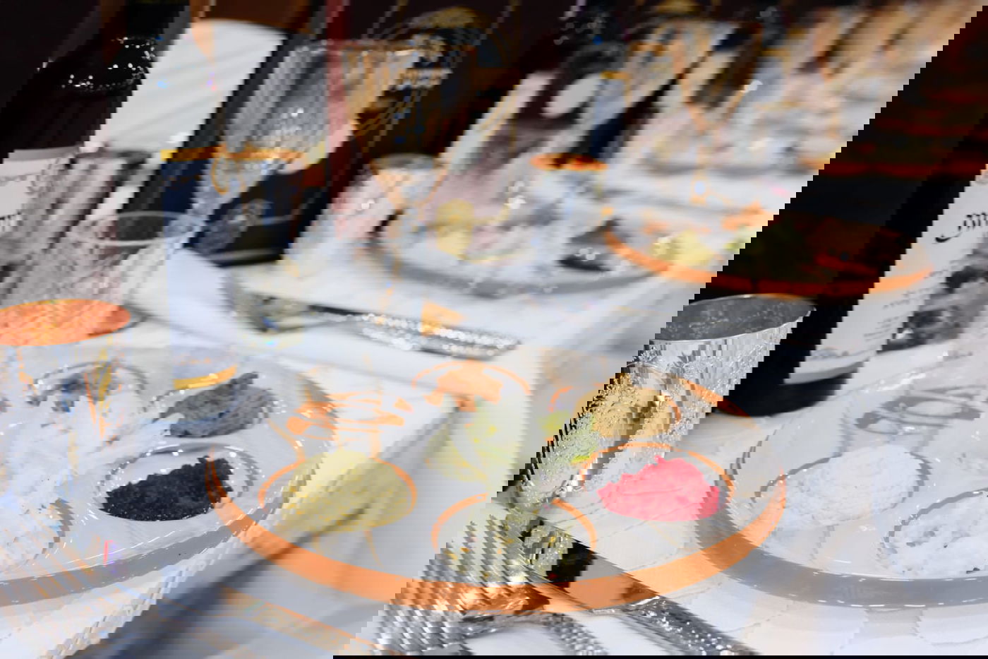  התוועדות ליל הסדר יחודית לבחורים מארגון 'חבורה של שמחה' בחצה"ק גור