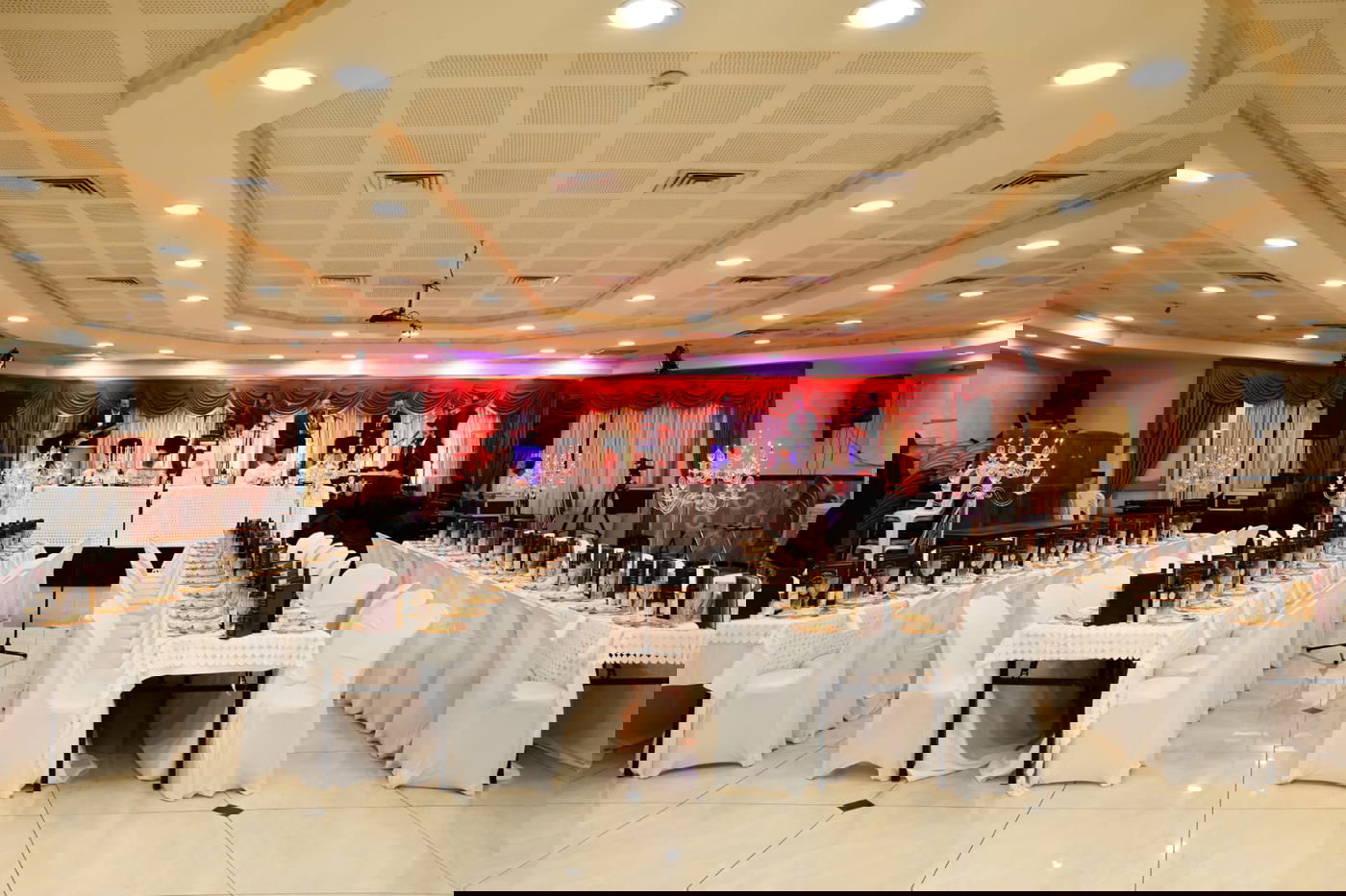  התוועדות ליל הסדר יחודית לבחורים מארגון 'חבורה של שמחה' בחצה"ק גור