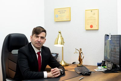 כותב השורות, עו"ד אוריאל שטרן