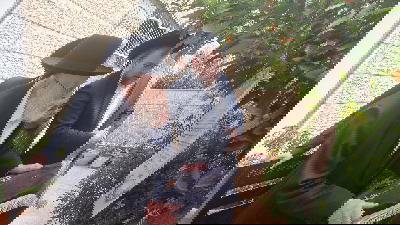 הגרב"ד אלישיב במעמד ברכת האילנות