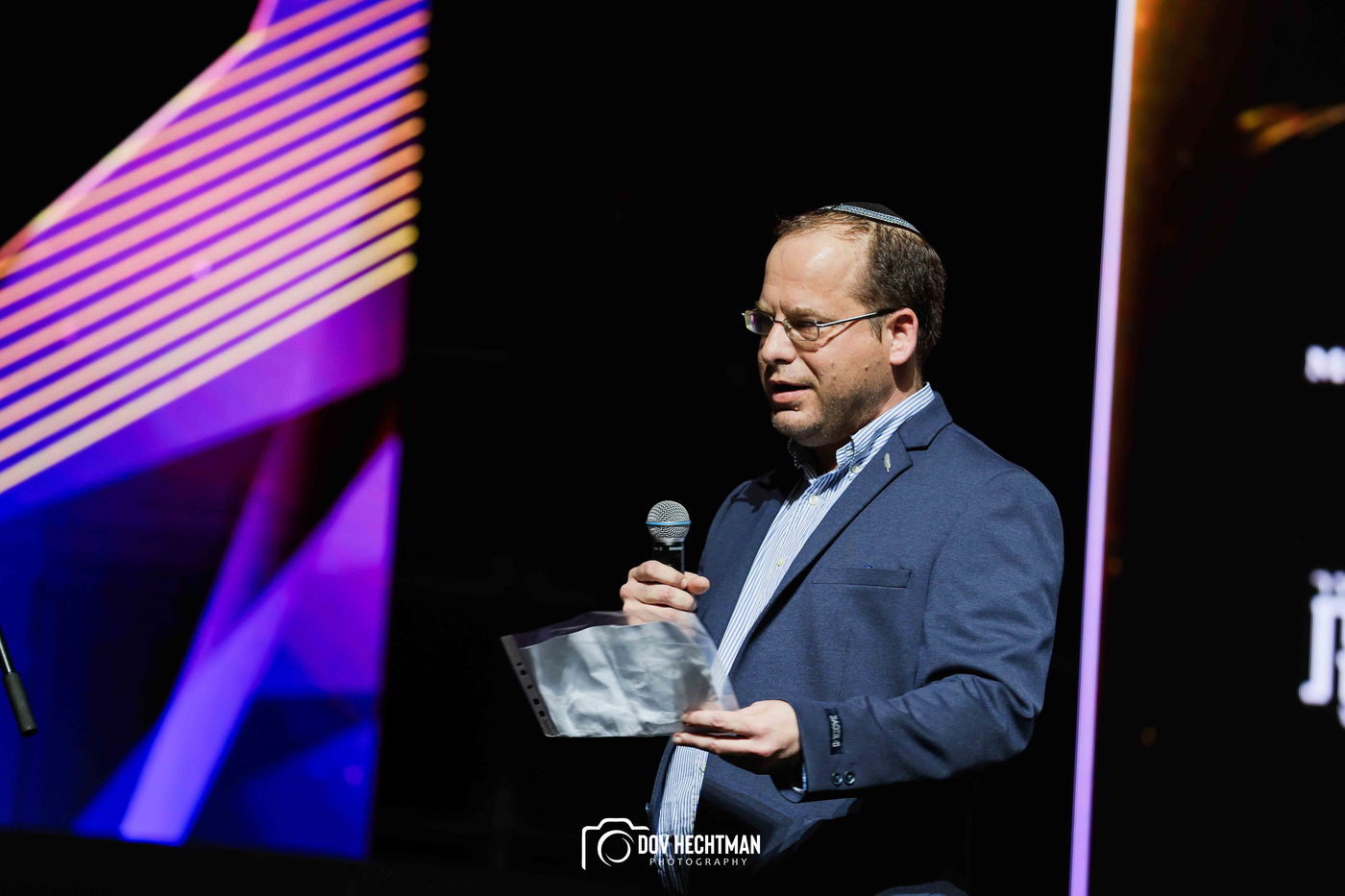 י"א ניסן בחב"ד