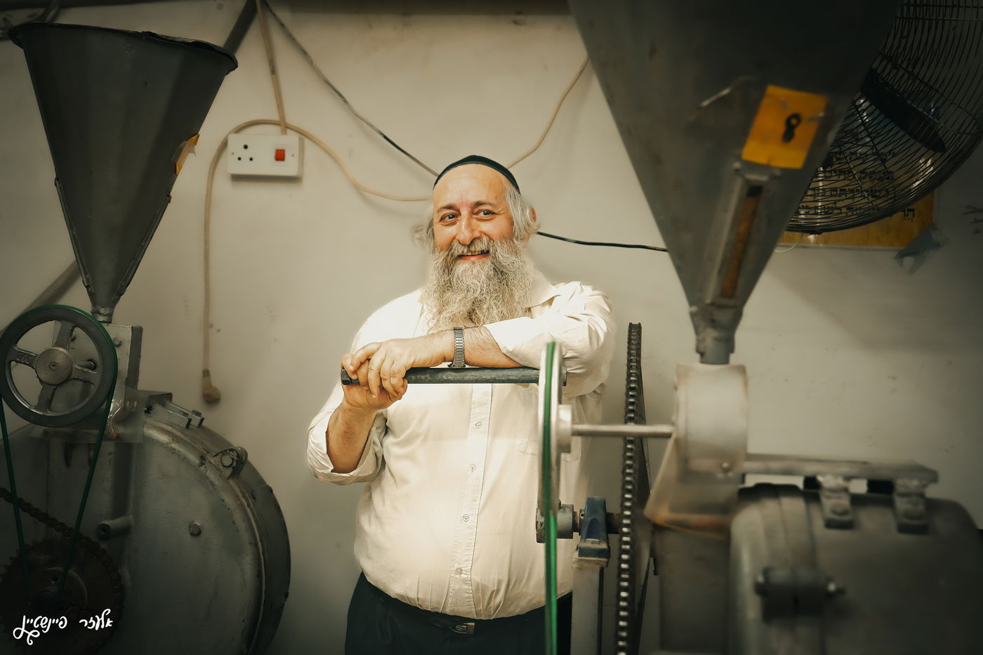 טחינת חיטים בבני ברק