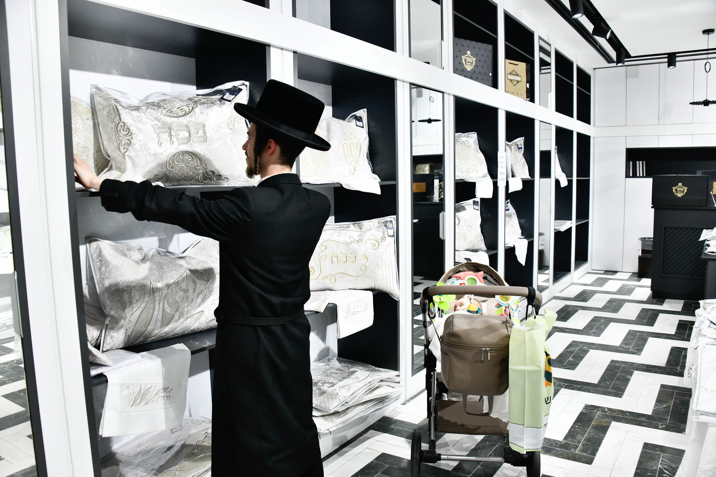 אווירת ערב פסח בבני ברק