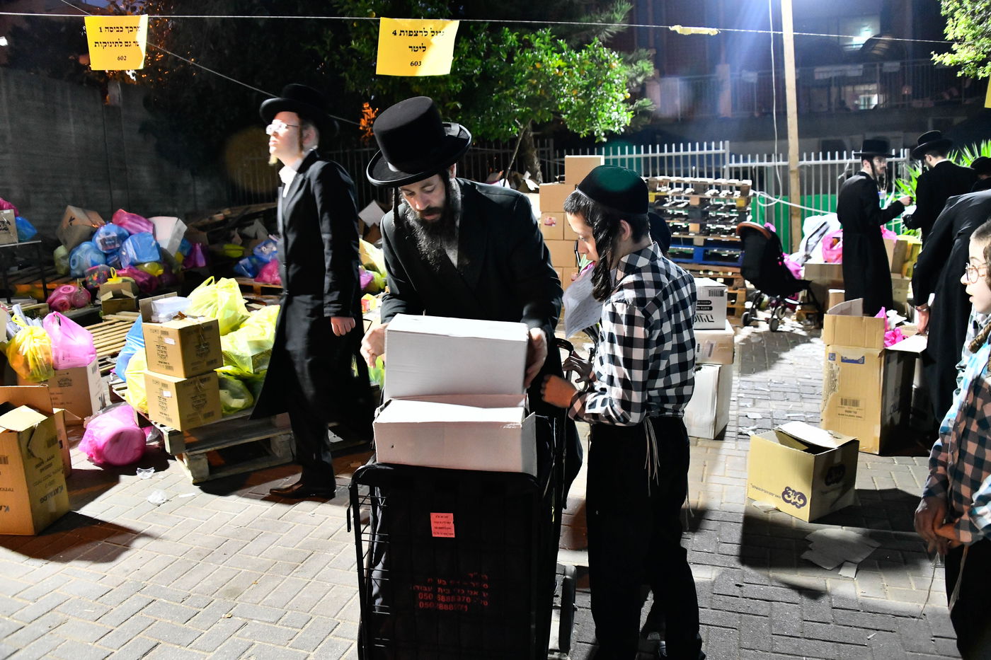 אווירת ערב פסח בבני ברק