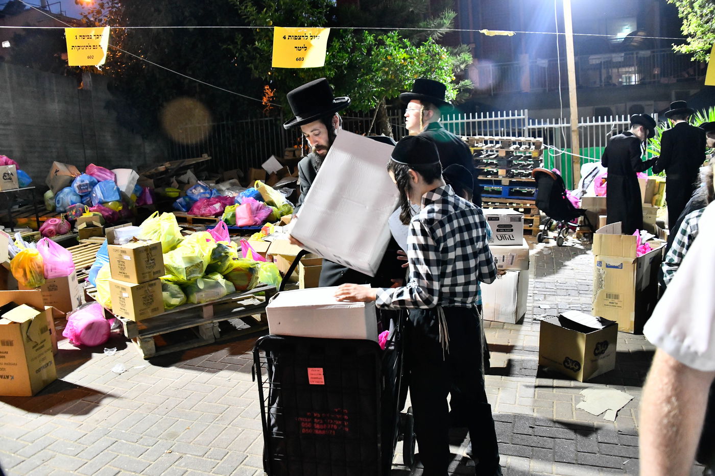 אווירת ערב פסח בבני ברק