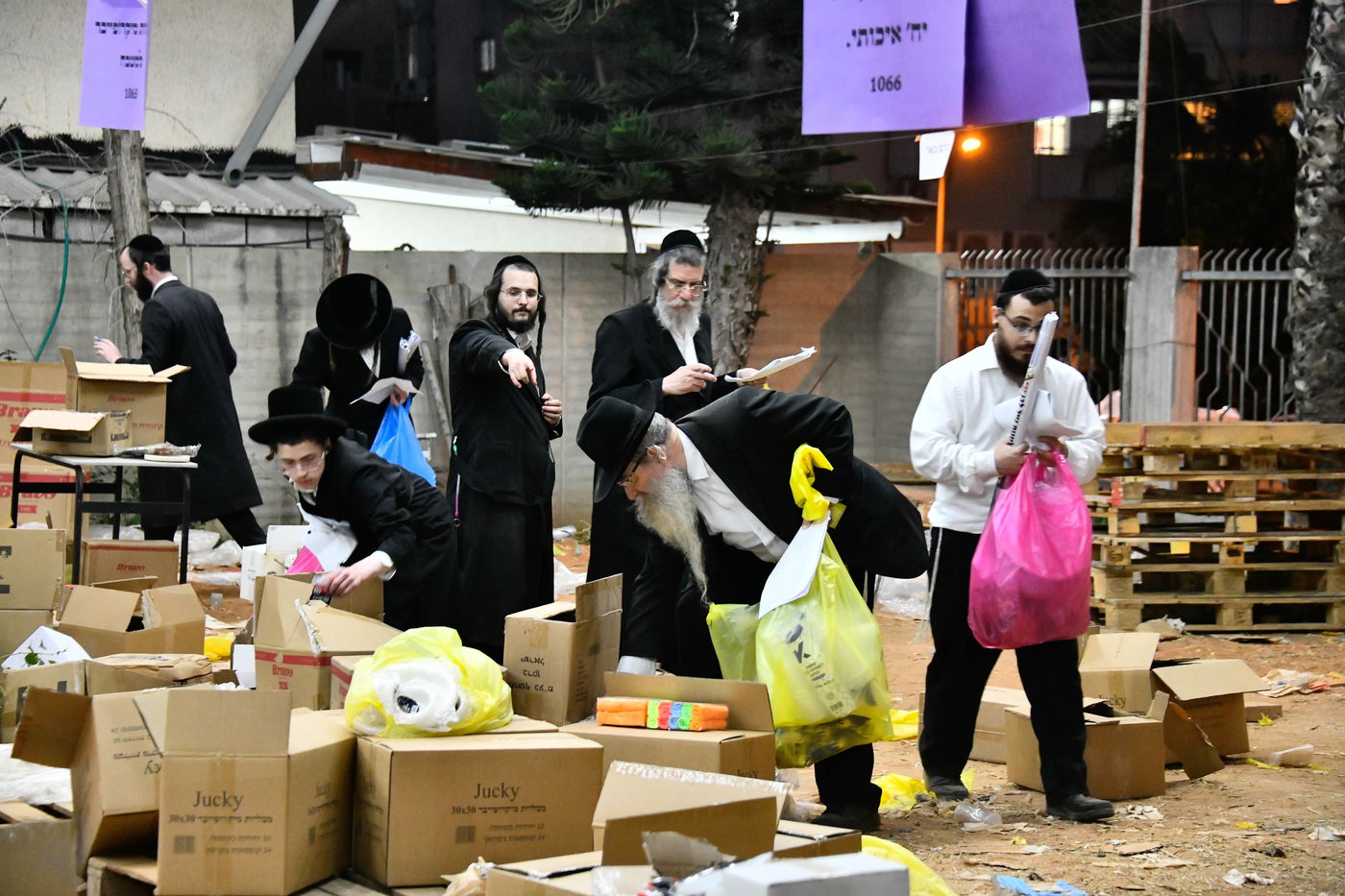 אווירת ערב פסח בבני ברק