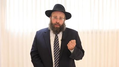 "לצאת ממצרים": איך להשתחרר מהדפוסים שמונעים ממך להיות מי שאתה באמת