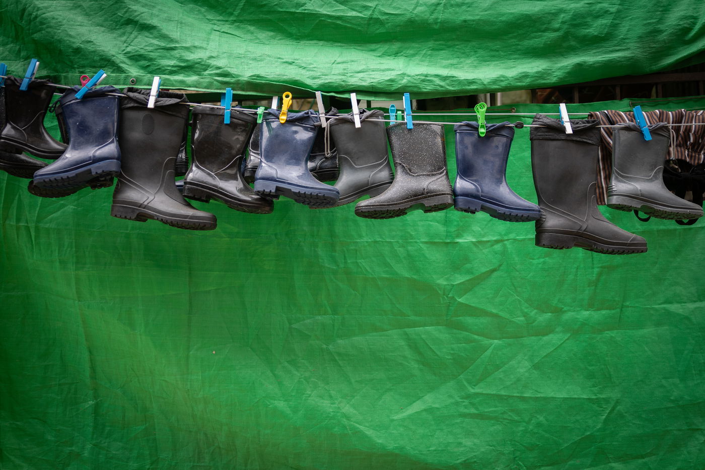 הגעלת כלים וקמחא דפסחא | מאה שערים נערכת לליל הסדר