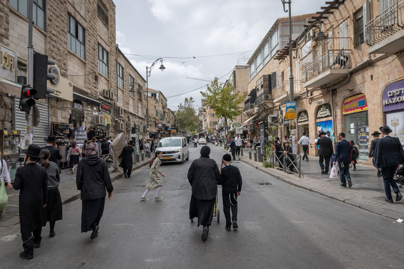הגעלת כלים וקמחא דפסחא | מאה שערים נערכת לליל הסדר