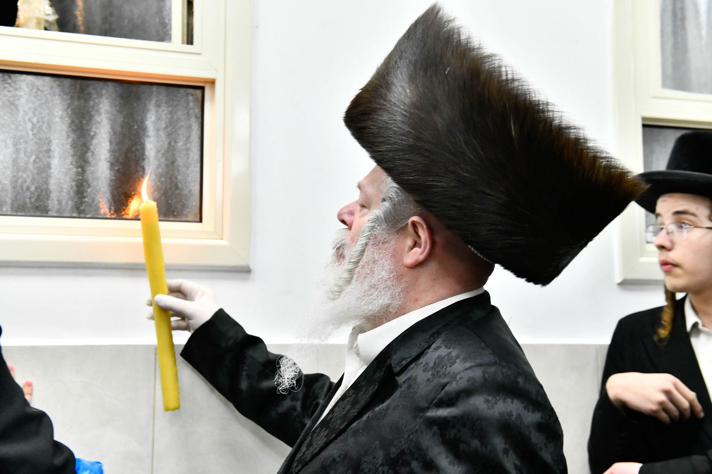 האדמו"ר מפרימשלאן בבדיקת חמץ