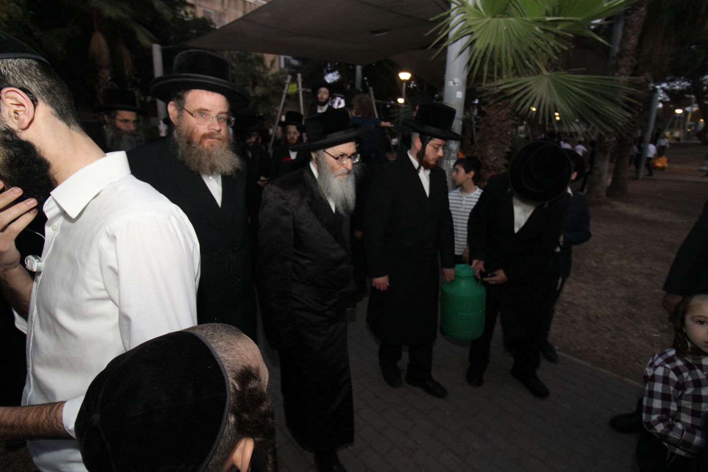 ספינקא רחוב הושע במים שלנו