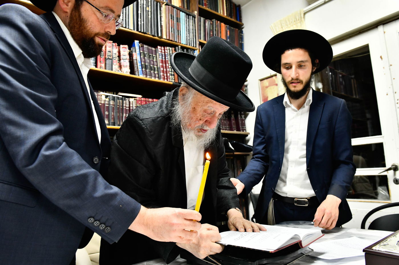 הגרב"ד פוברסקי בבדיקת חמץ