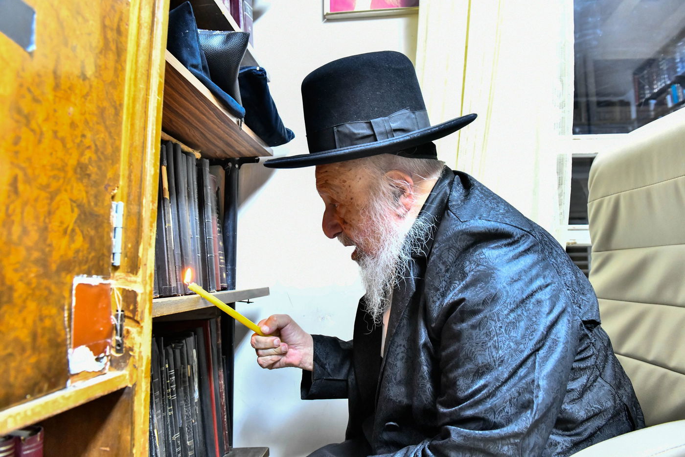 הגרב"ד פוברסקי בבדיקת חמץ