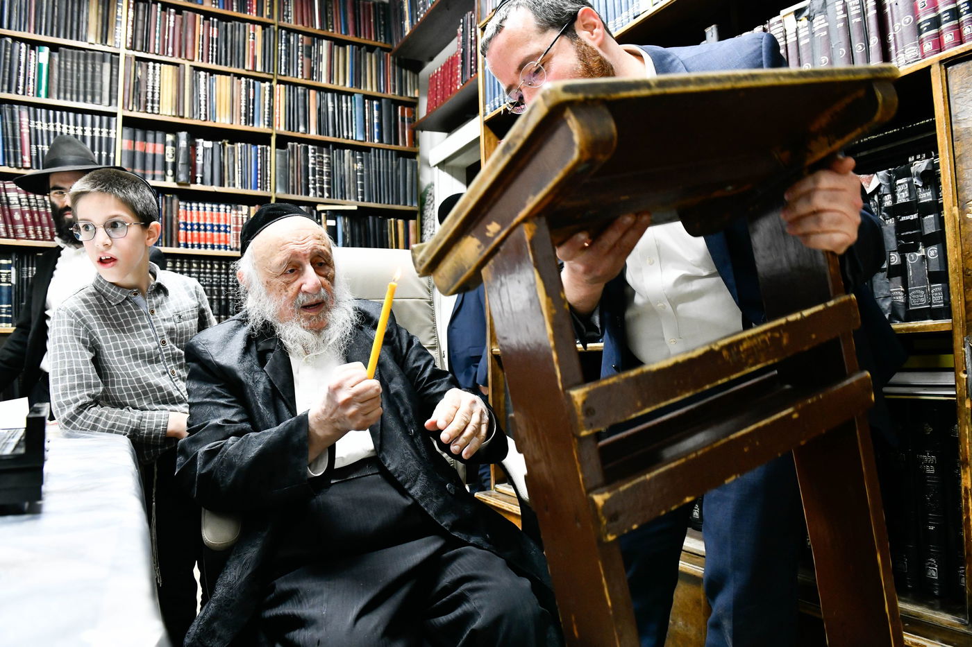 הגרב"ד פוברסקי בבדיקת חמץ