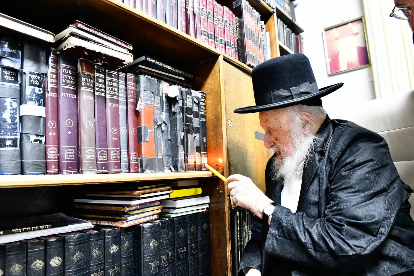 הגרב"ד פוברסקי בבדיקת חמץ